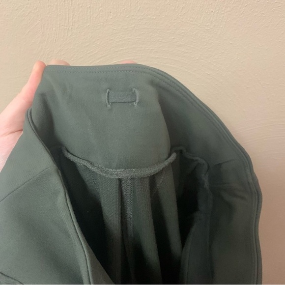 Athleta Headlands Hybrid Cargo Pants Size 4 Tall Olive Green Gray Flawed - Picture 15 of 15
